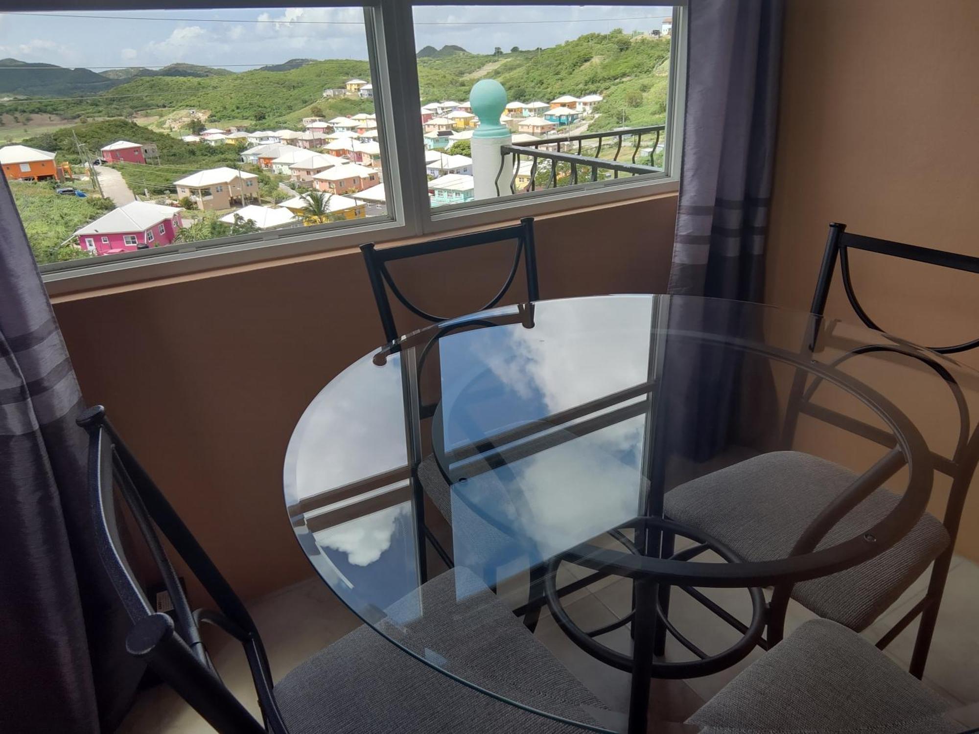 Zeus Estate Guesthouse St. John's Екстер'єр фото