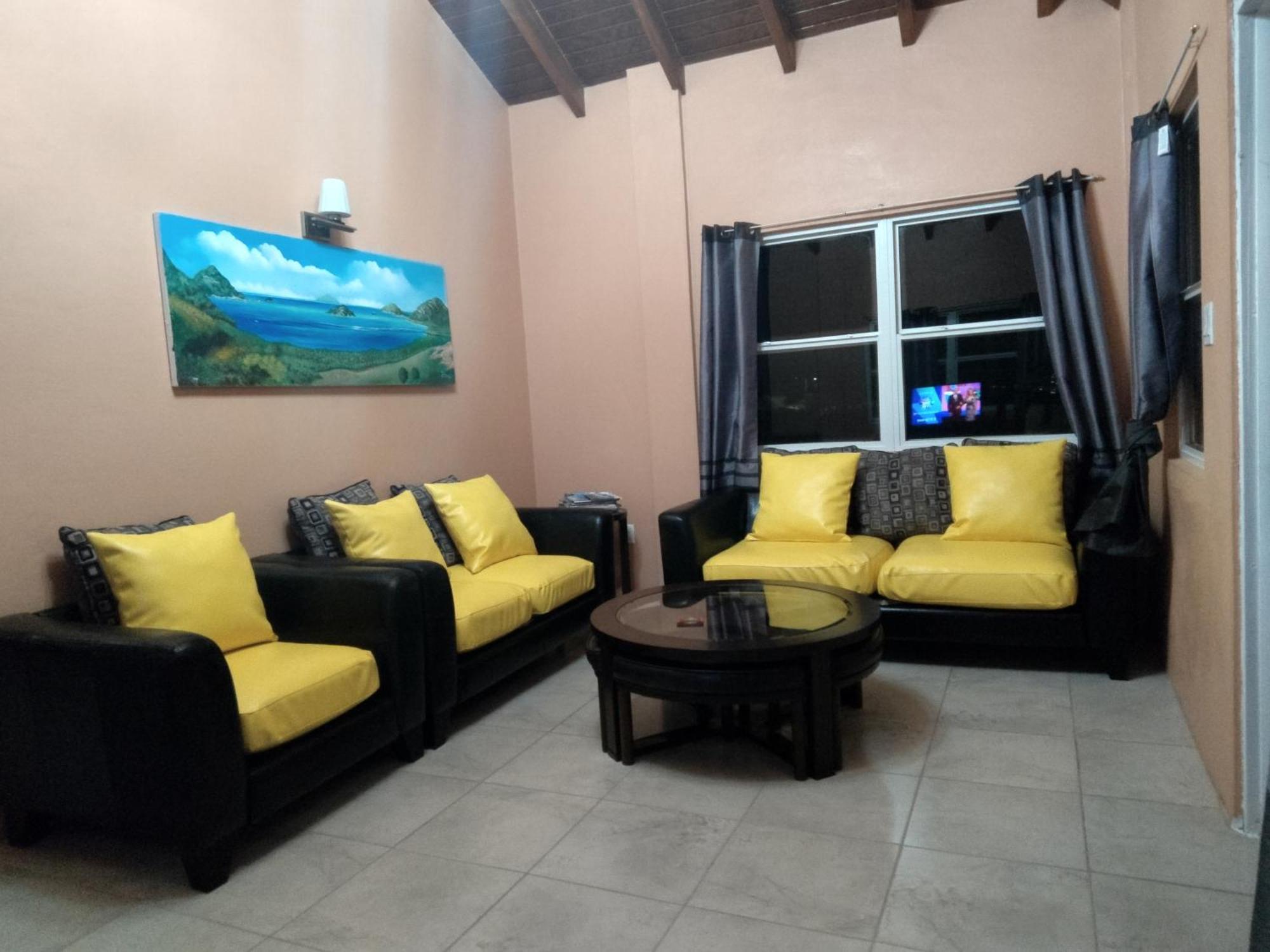 Zeus Estate Guesthouse St. John's Екстер'єр фото