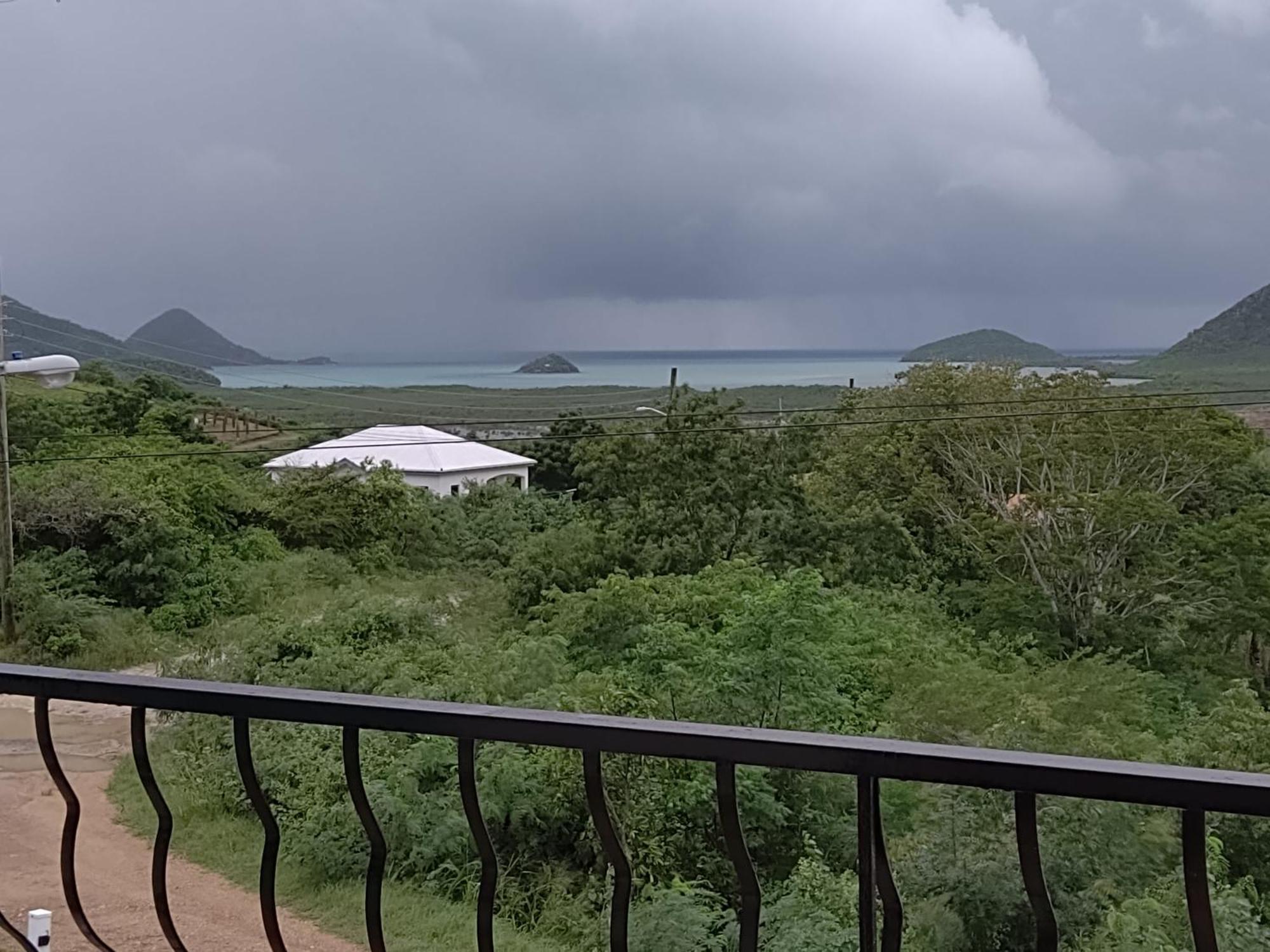 Zeus Estate Guesthouse St. John's Екстер'єр фото